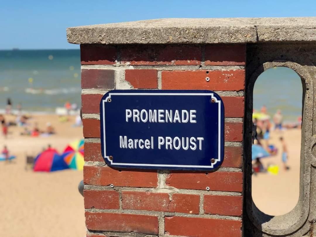 Charmant 2 Pieces A 5 Mn A Pied De La Mer Cabourg Exterior photo